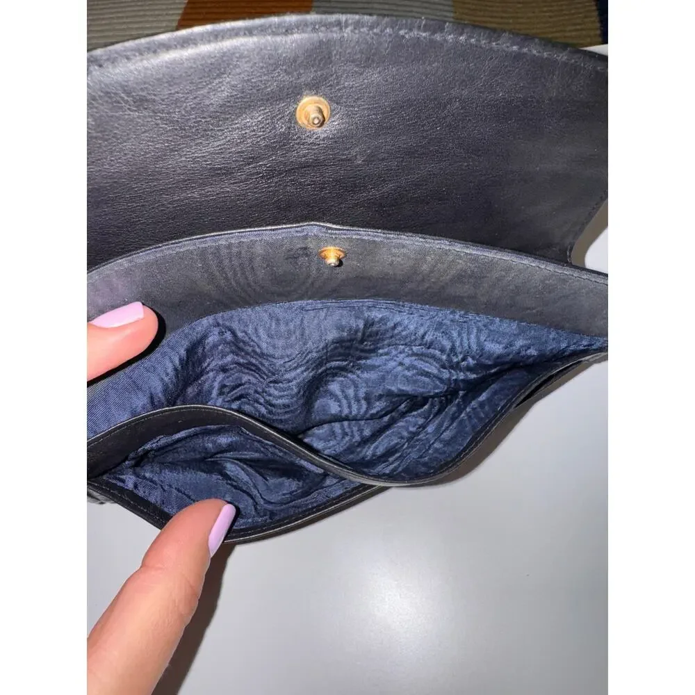 Vintage CHANEL CC Butter Soft Lamb Leather Navy Blue Leather Flap Wallet VTG
